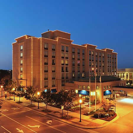 Hilton Garden Inn Virginia Beach Town Center Extérieur photo