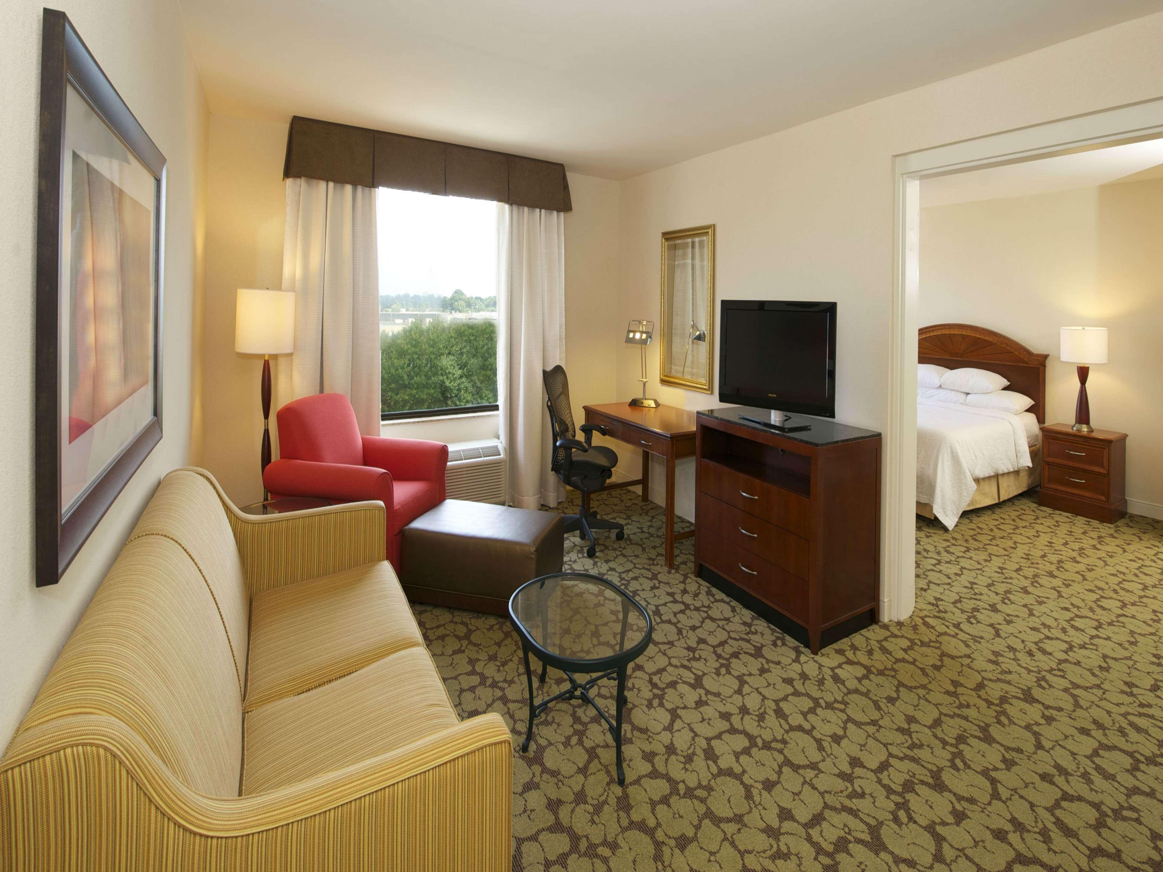 Hilton Garden Inn Virginia Beach Town Center Extérieur photo