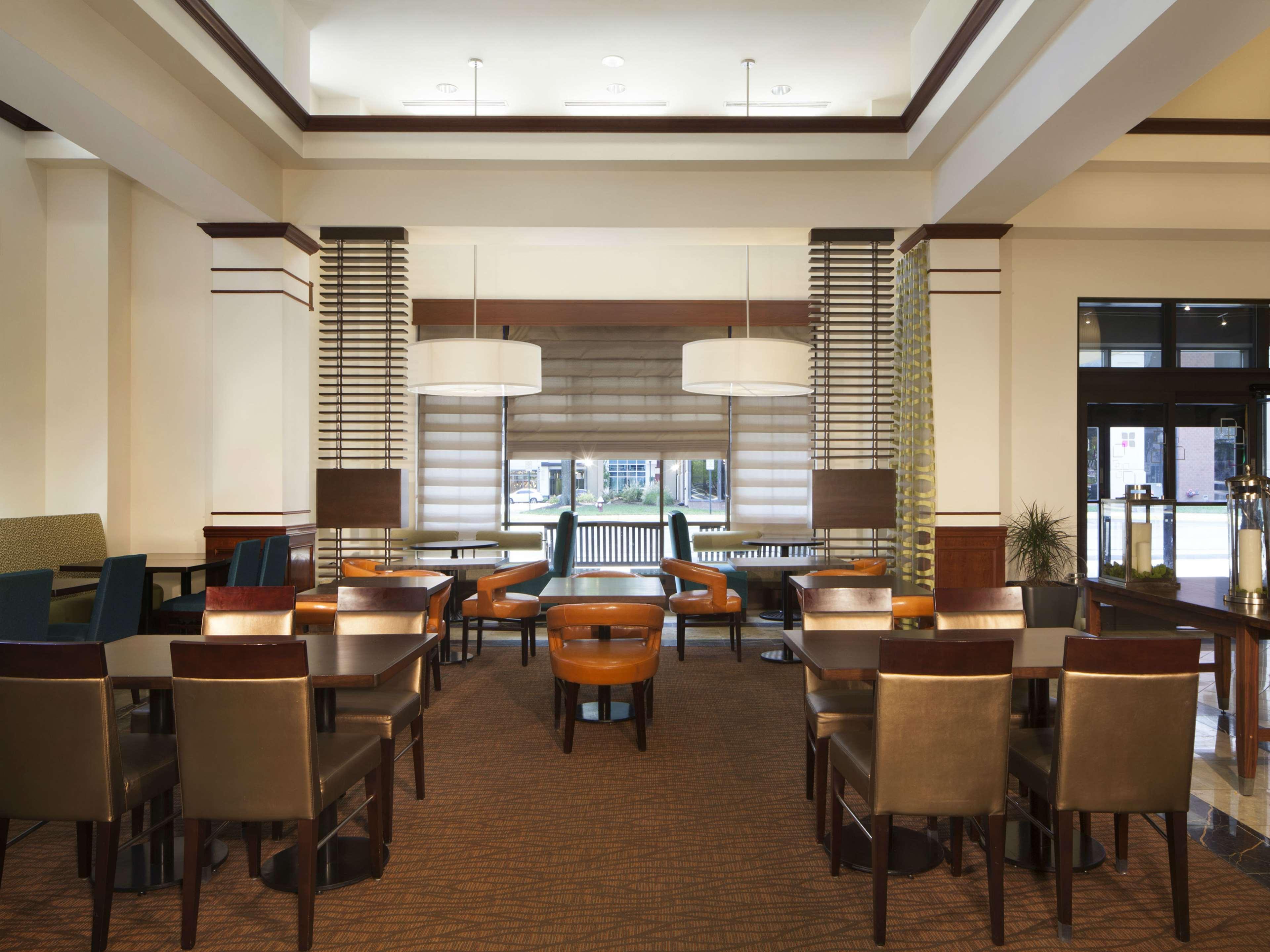 Hilton Garden Inn Virginia Beach Town Center Extérieur photo