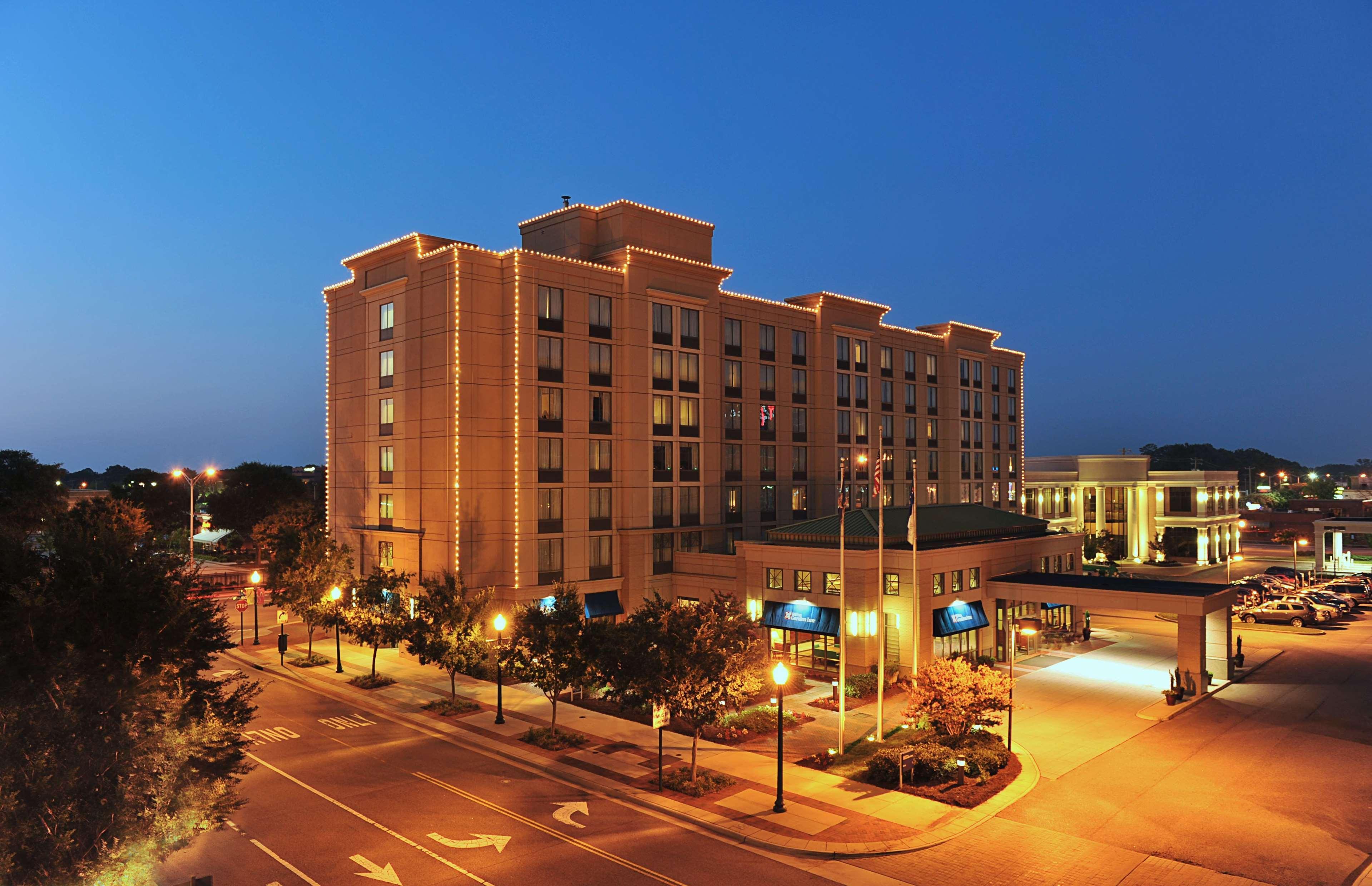 Hilton Garden Inn Virginia Beach Town Center Extérieur photo