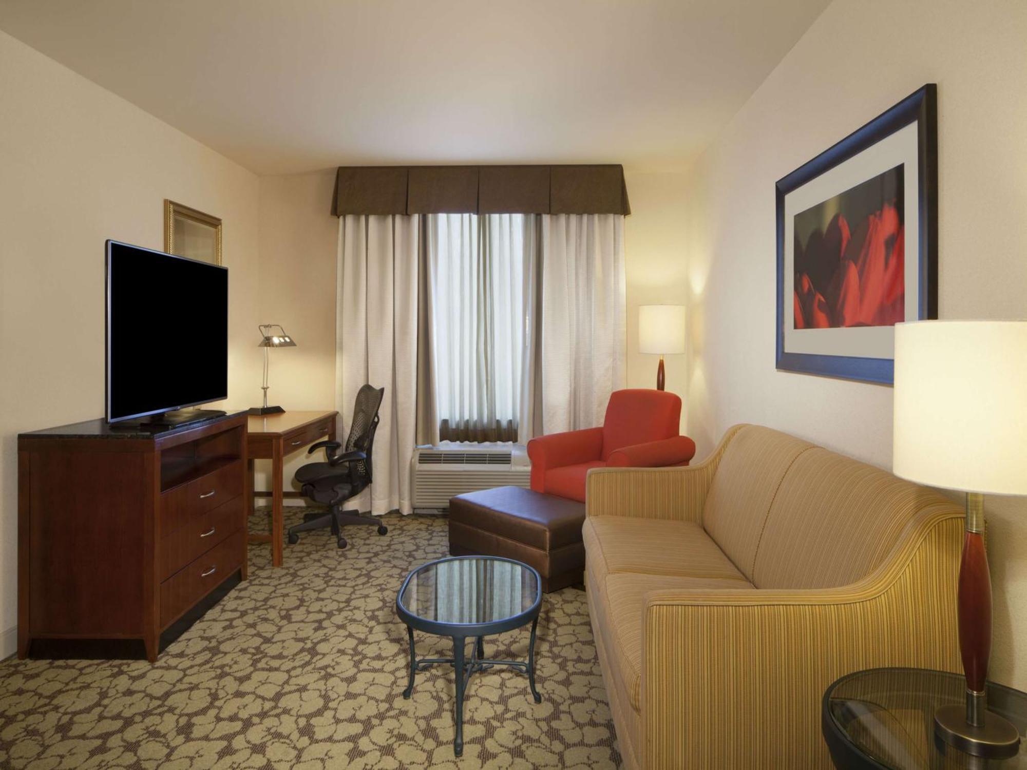 Hilton Garden Inn Virginia Beach Town Center Extérieur photo