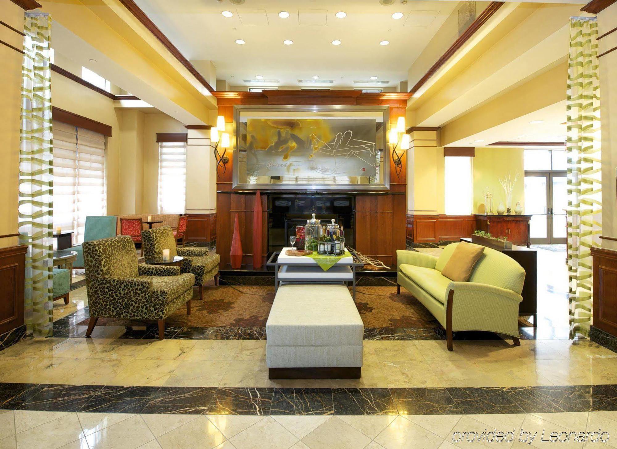 Hilton Garden Inn Virginia Beach Town Center Extérieur photo